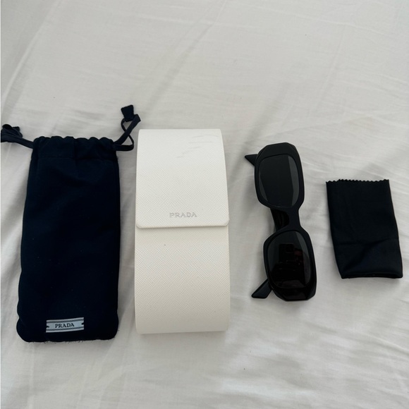 Prada Symbole sunglasses - Picture 5 of 7